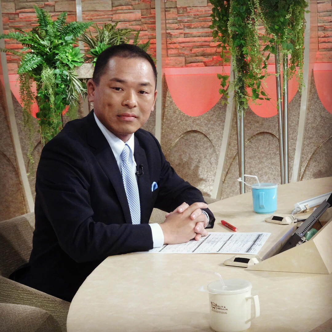 MBS毎日放送「VOICE」のスタジオにて撮影